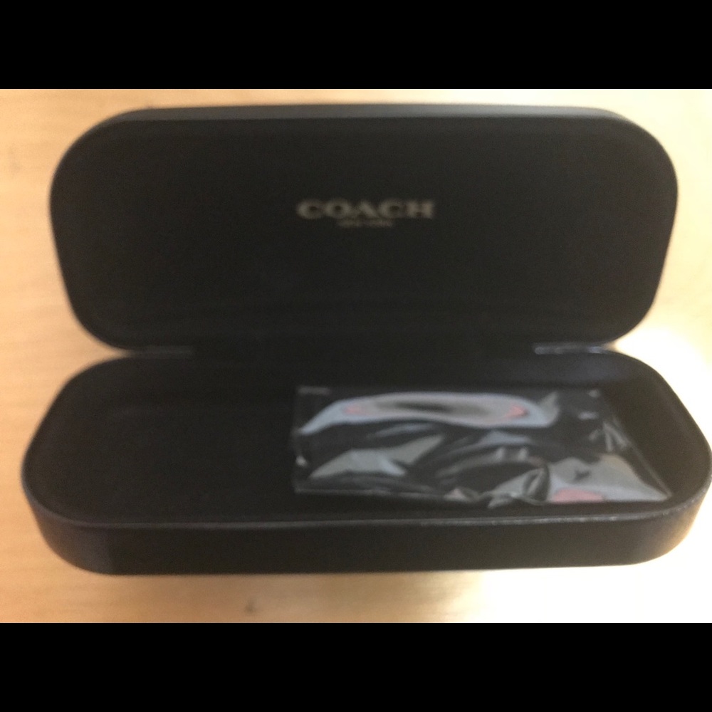 Coach Case - Picture 3 of 3
